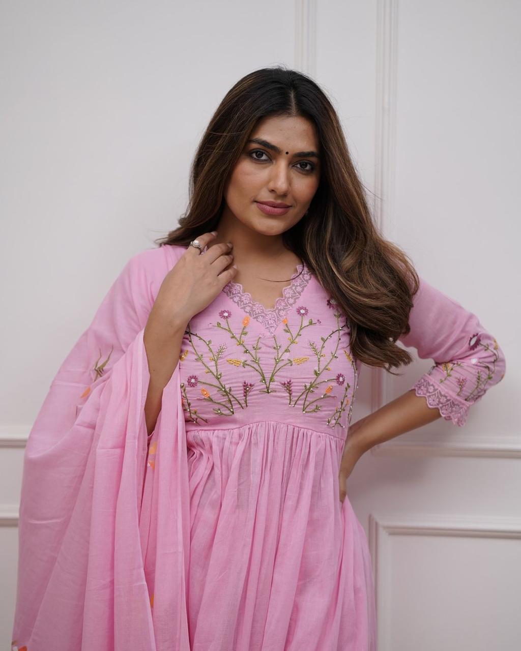 Pink Embroidery Kurta And Pant With Dupatta for Women's